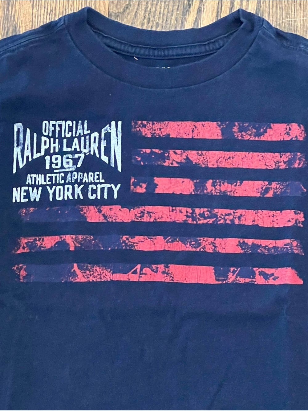 Ralph Lauren Navy Tee with Red Flag Graphic - Picture 2 of 6